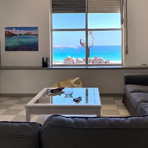 duplex-con-vistas-en-primera-linea-de-playa.in-canary-islands.com/